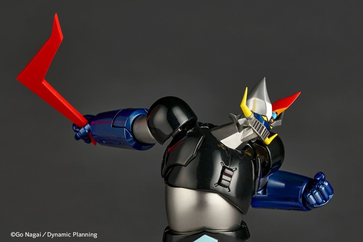 [With Bonus] Revoltech Amazing Yamaguchi Great Mazinger - Mazinger Z By Kaiyodo