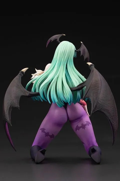Scaled Figure 1/7 Morrigan Aensland - DARKSTALKERS By Kotobukiya