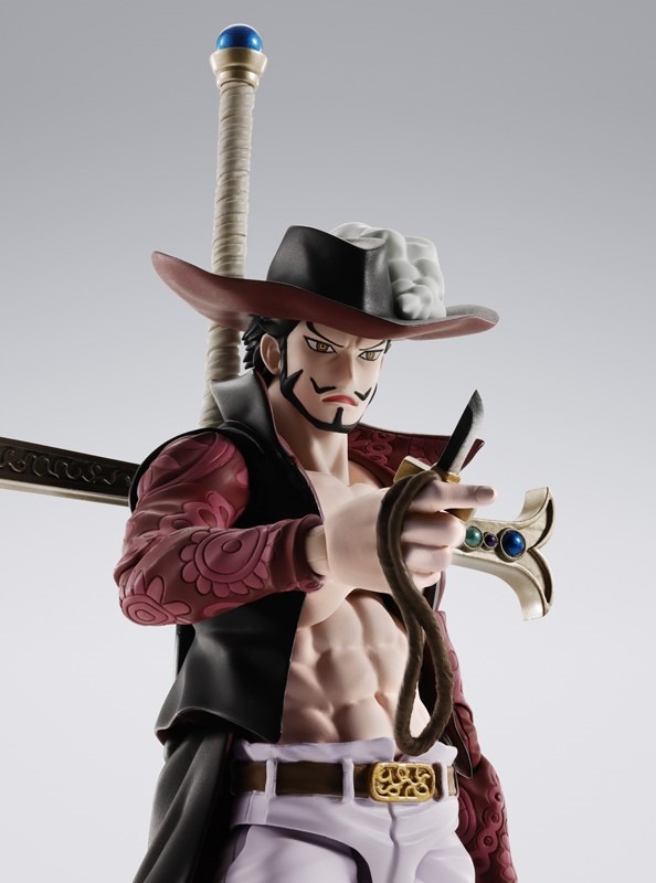 SHF S.H.Figuarts Dracule Mihawk - Hawk-Eye Ver. One Piece By Premium Bandai