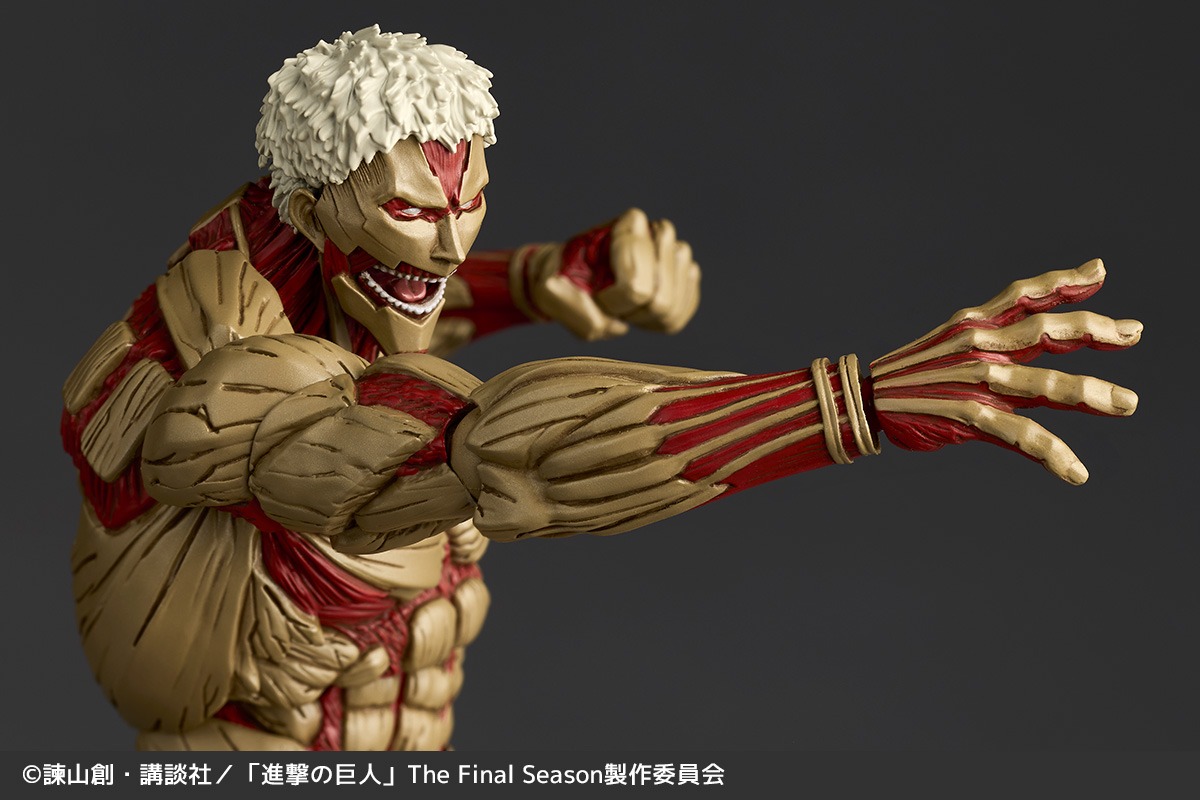 [With Bonus] Revoltech Amazing Yamaguchi Yoroi no Kyojin / Armored Titan - Shingeki no Kyojin By Kaiyodo