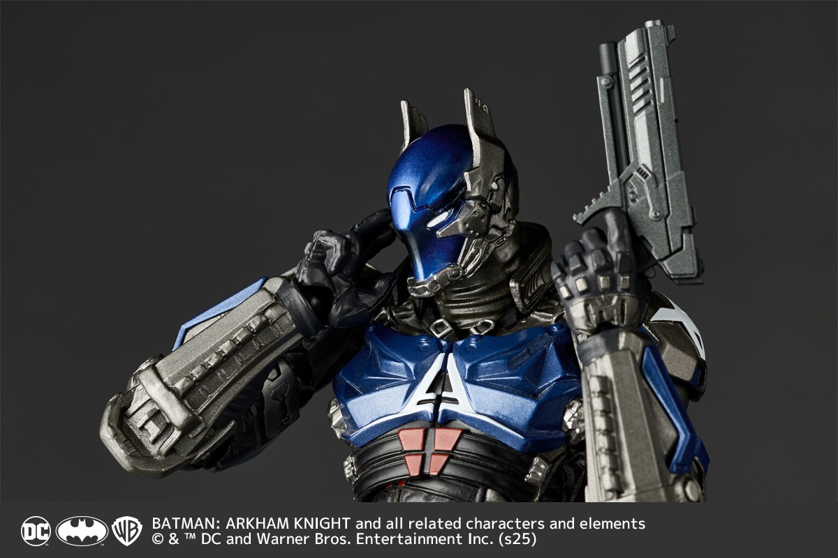 [With Bonus] Revoltech Amazing Yamaguchi Arkham Knight Ver. 1.5 - Batman Arkham Night By Kaiyodo