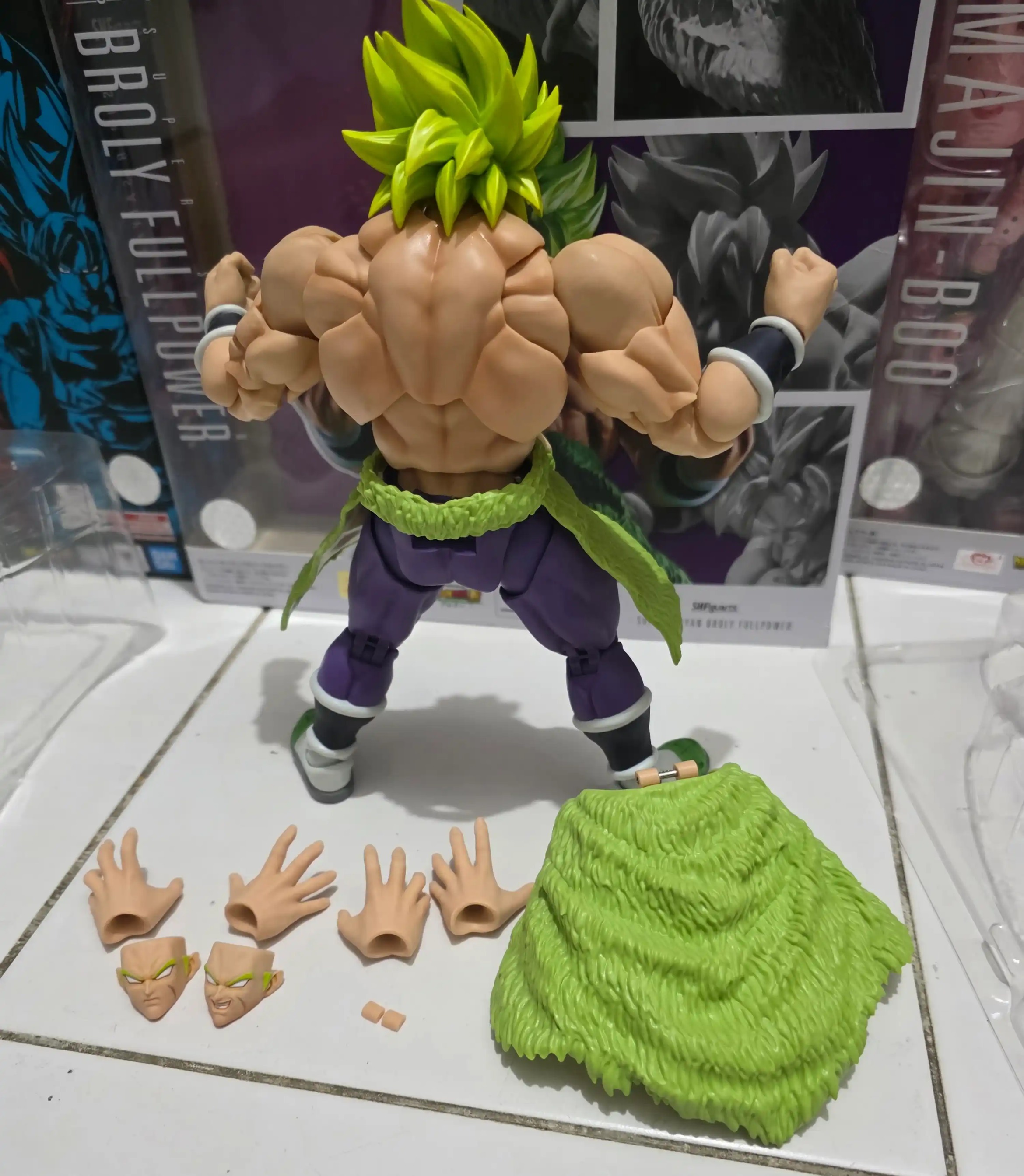 [READY STOCK ITEM] (Kondisi Bekas / Used Condition) SHF S.H.Figuarts Broly Full Power By Bandai Spirits