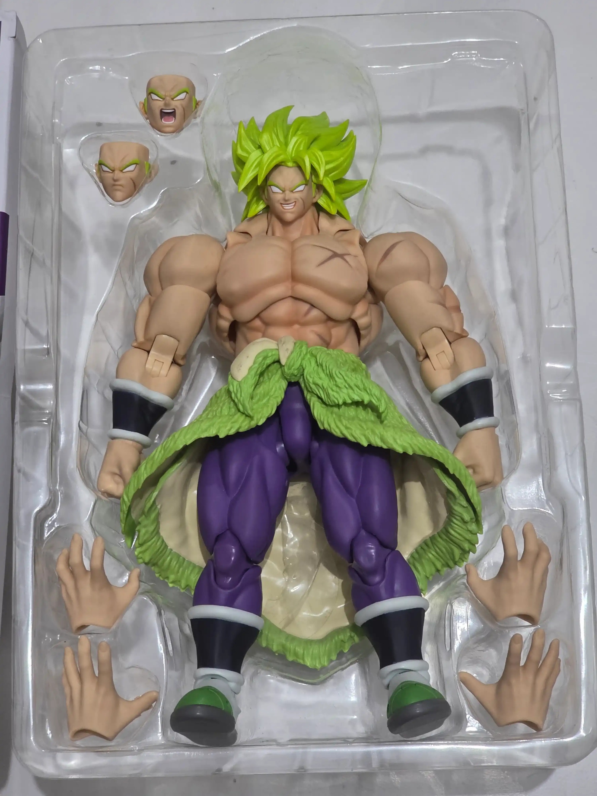 [READY STOCK ITEM] (Kondisi Bekas / Used Condition) SHF S.H.Figuarts Broly Full Power By Bandai Spirits