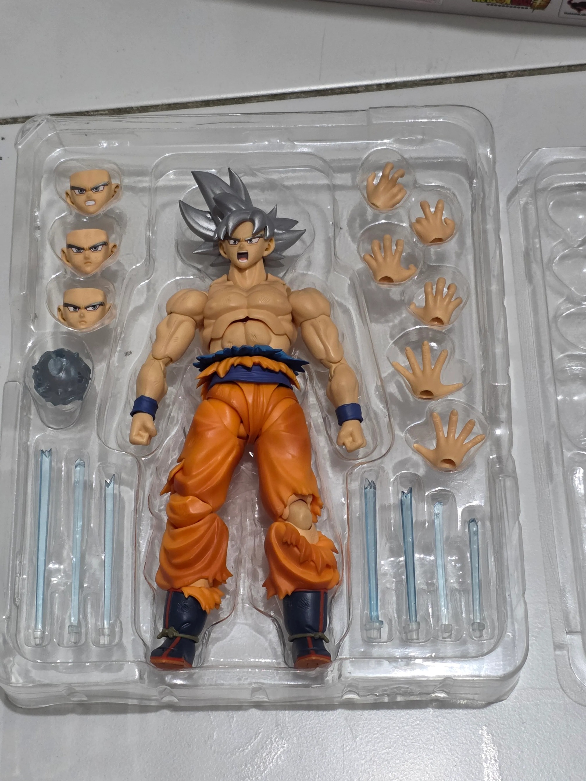 [READY STOCK ITEM] (Kondisi Bekas / Used Condition) SHF S.H.Figuarts Son Goku Ultra Instinct By Bandai Spirits