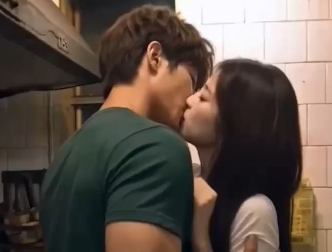 High School Senior Love Story Season 1 (Complete Collection) — A young girl breaks various ethical taboos - 61 Min Fully Uncensored AI R18 Video With English Subtitle (AIAV-050)