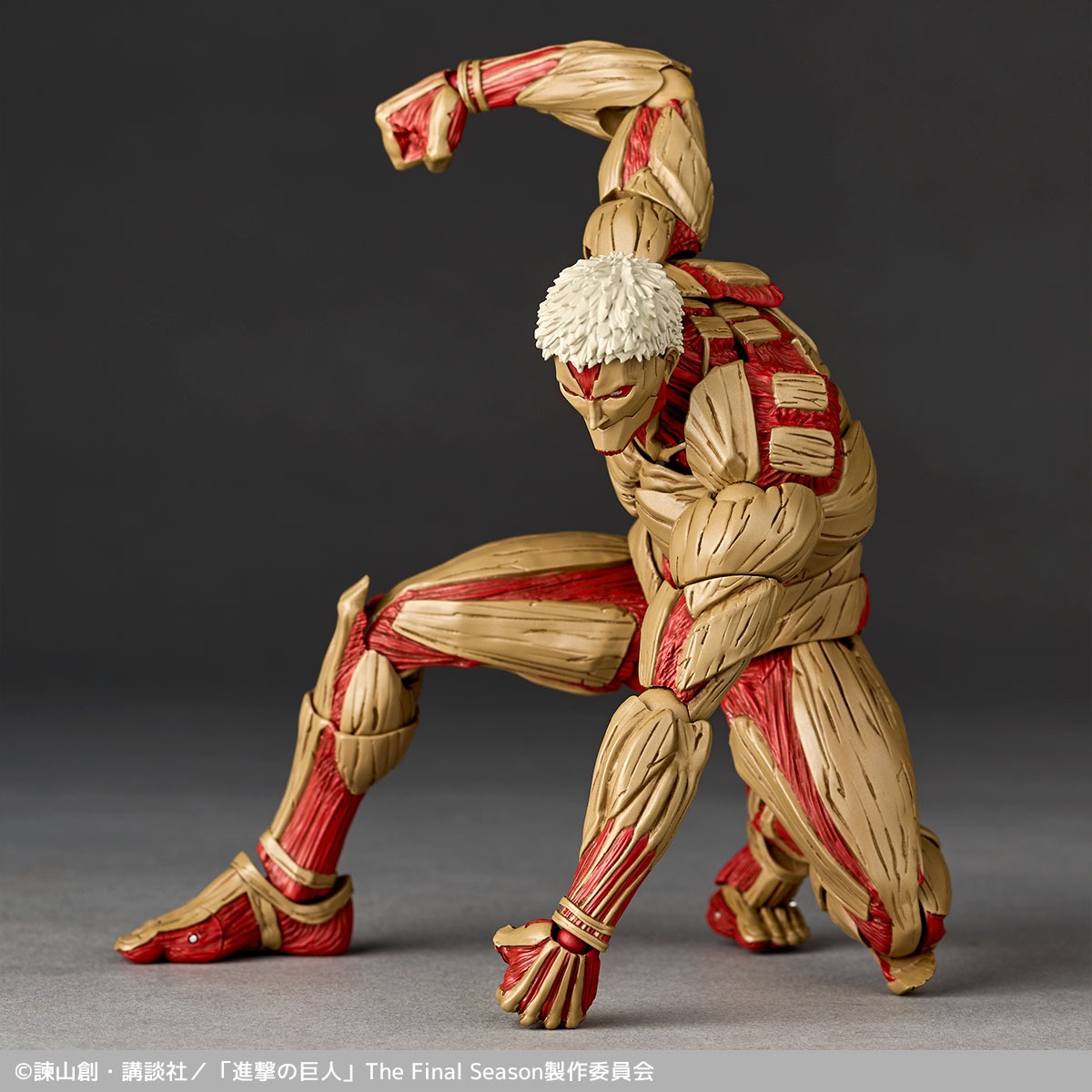 [With Bonus] Revoltech Amazing Yamaguchi Yoroi no Kyojin / Armored Titan - Shingeki no Kyojin By Kaiyodo