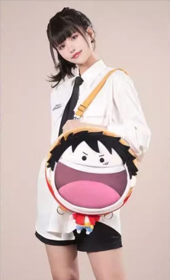 [READY STOCK ITEM] Monkey D. Luffy UWA Series Head Mascot BIG Ita Bag - One Piece (32x42cm) By bilibili Goods