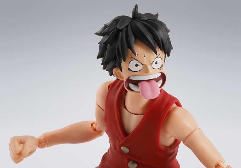 SHF S.H.Figuarts Dracule Mihawk - Hawk-Eye Ver. One Piece By Premium Bandai