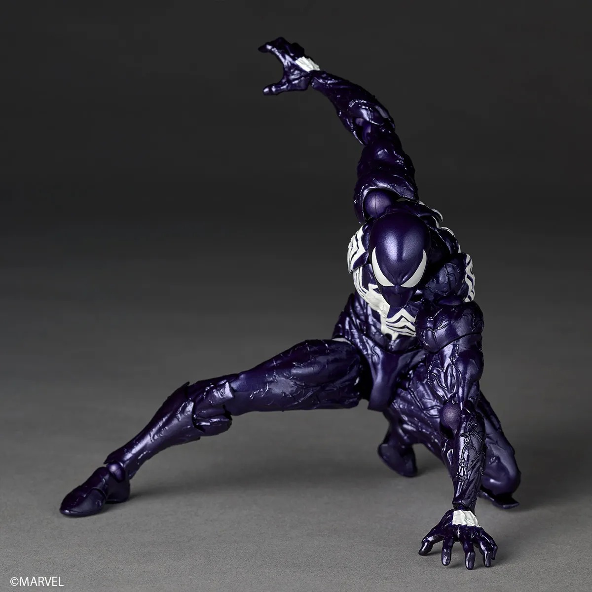 Revoltech Amazing Yamaguchi Action Figure Symbiote Spider-Man - Purple Ver. Spider-Man By Kaiyodo