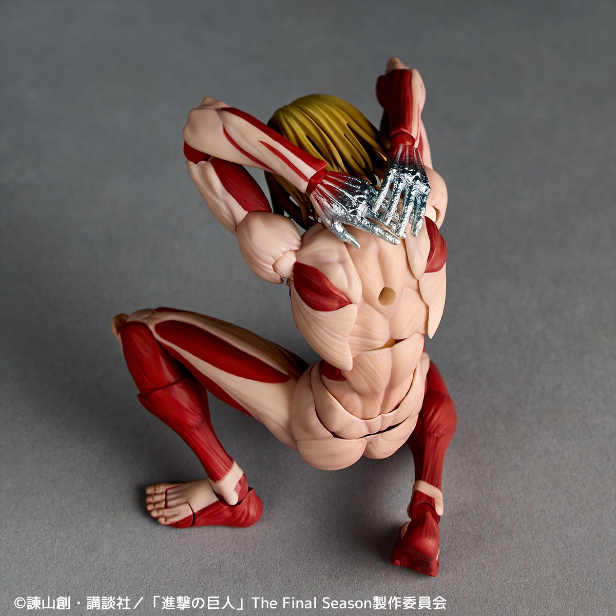 [With Bonus] Revoltech Amazing Yamaguchi Megata no Kyojin / Female Titan - Shingeki no Kyojin By Kaiyodo