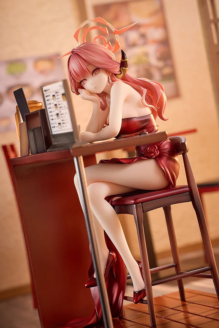 Scaled Figure 1/7 Rikuhachima Aru (Dress) - Memorial Lobby Ver. Blue Archive By Solarain