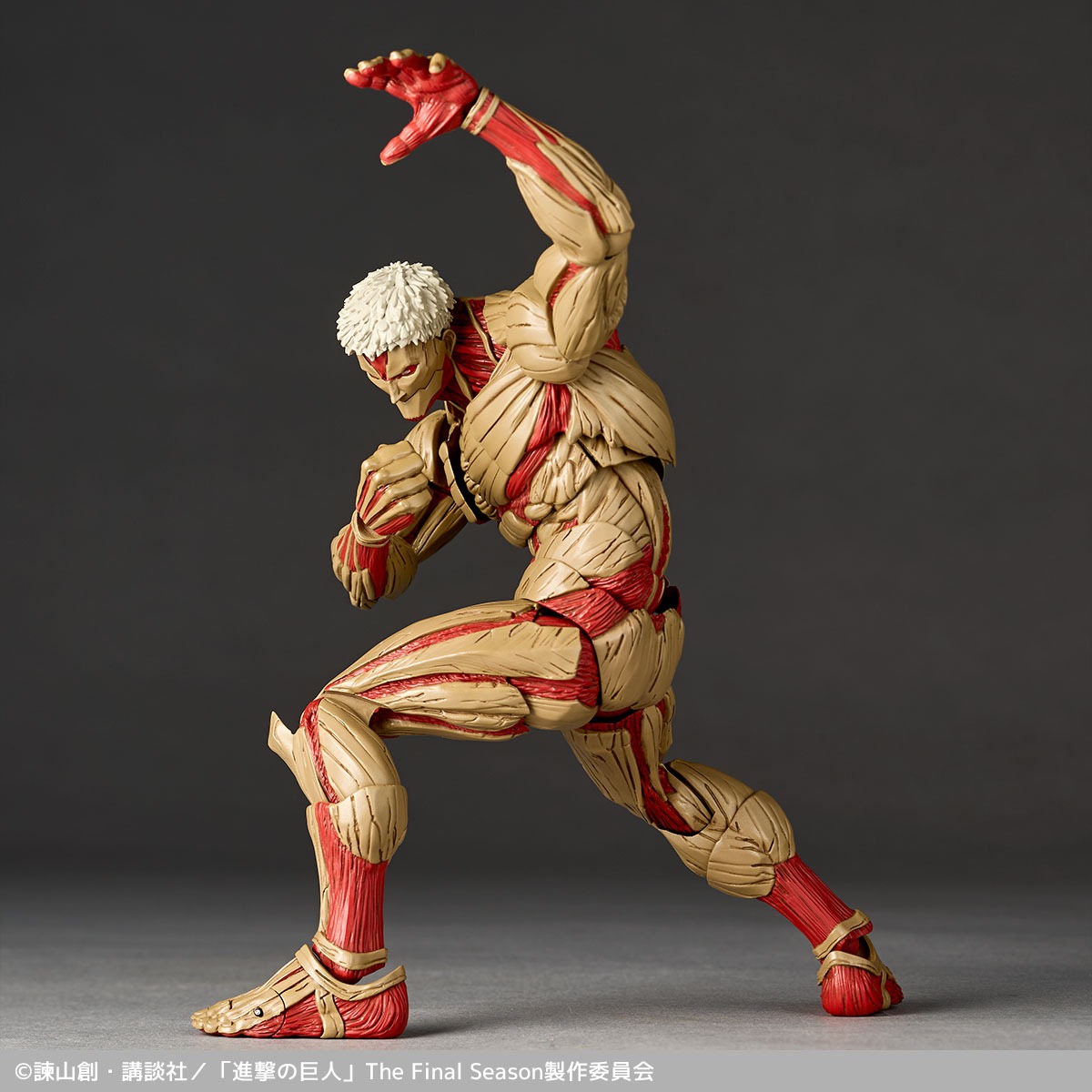 [With Bonus] Revoltech Amazing Yamaguchi Yoroi no Kyojin / Armored Titan - Shingeki no Kyojin By Kaiyodo