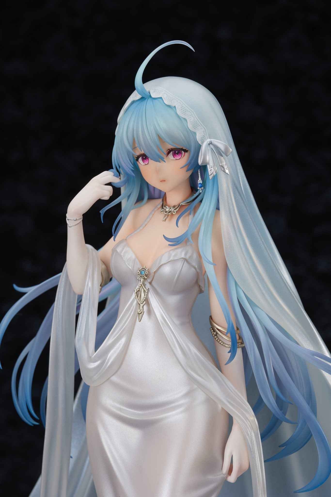 Scaled Figure 1/7 Helena - Miracle in White Ver. Azur Lane By MAGIARTS