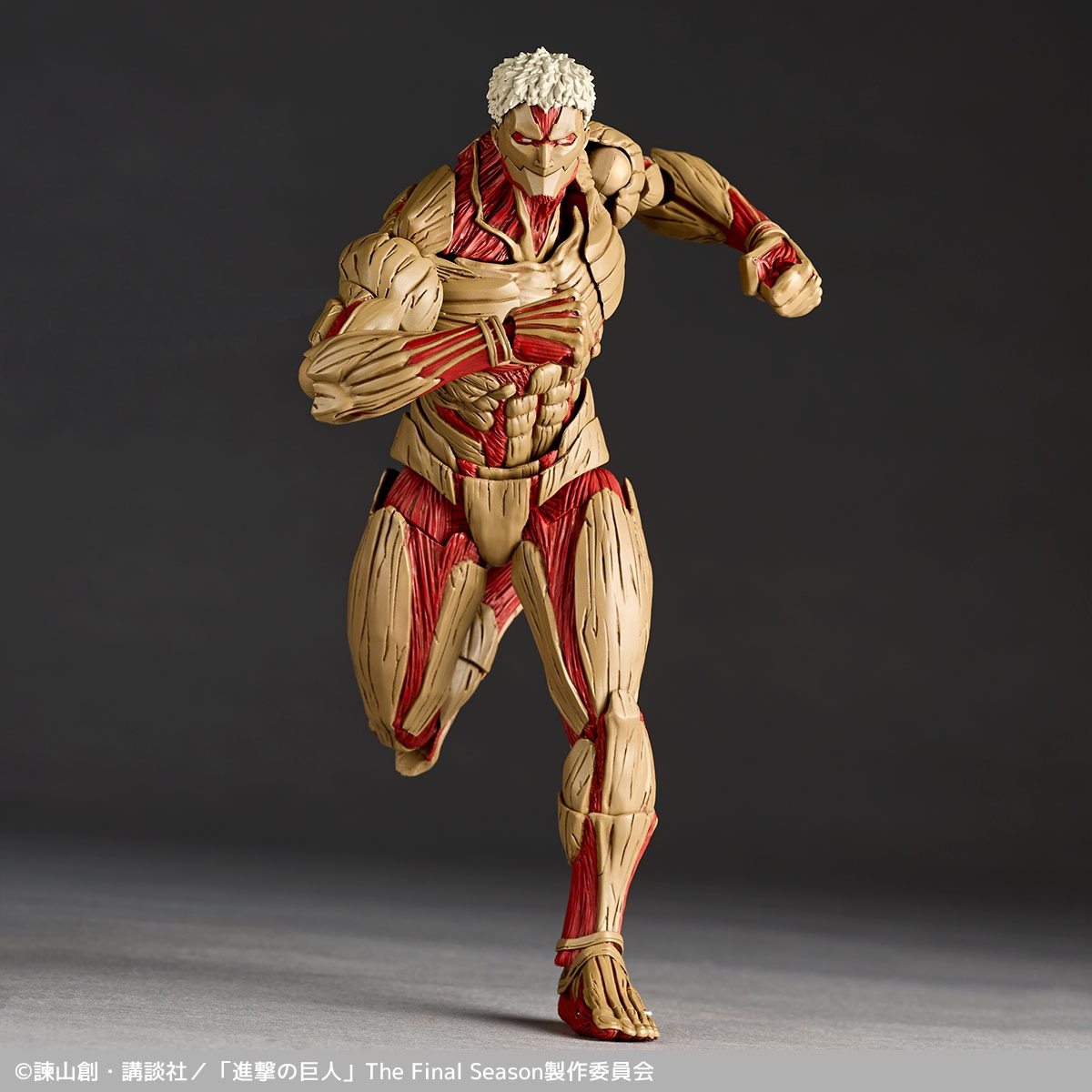 [With Bonus] Revoltech Amazing Yamaguchi Yoroi no Kyojin / Armored Titan - Shingeki no Kyojin By Kaiyodo