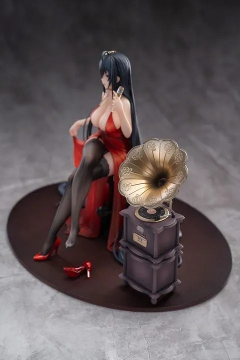 Scaled Figure 1/7 Taihou - Forbidden Fruit Ver. Azur Lane By MiniM Studio