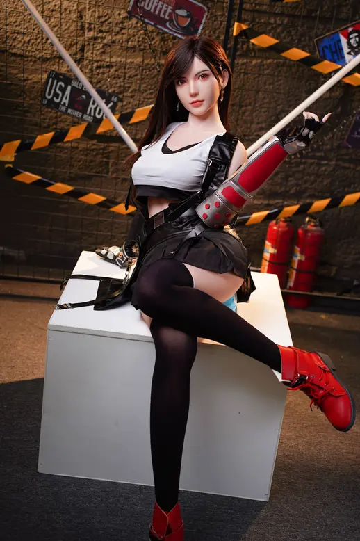 [Cast-Off] Real Life Size Full Silicone Action Figure (169cm) Tifa Yabai Ver.- Final Fantasy VII Remake Edition