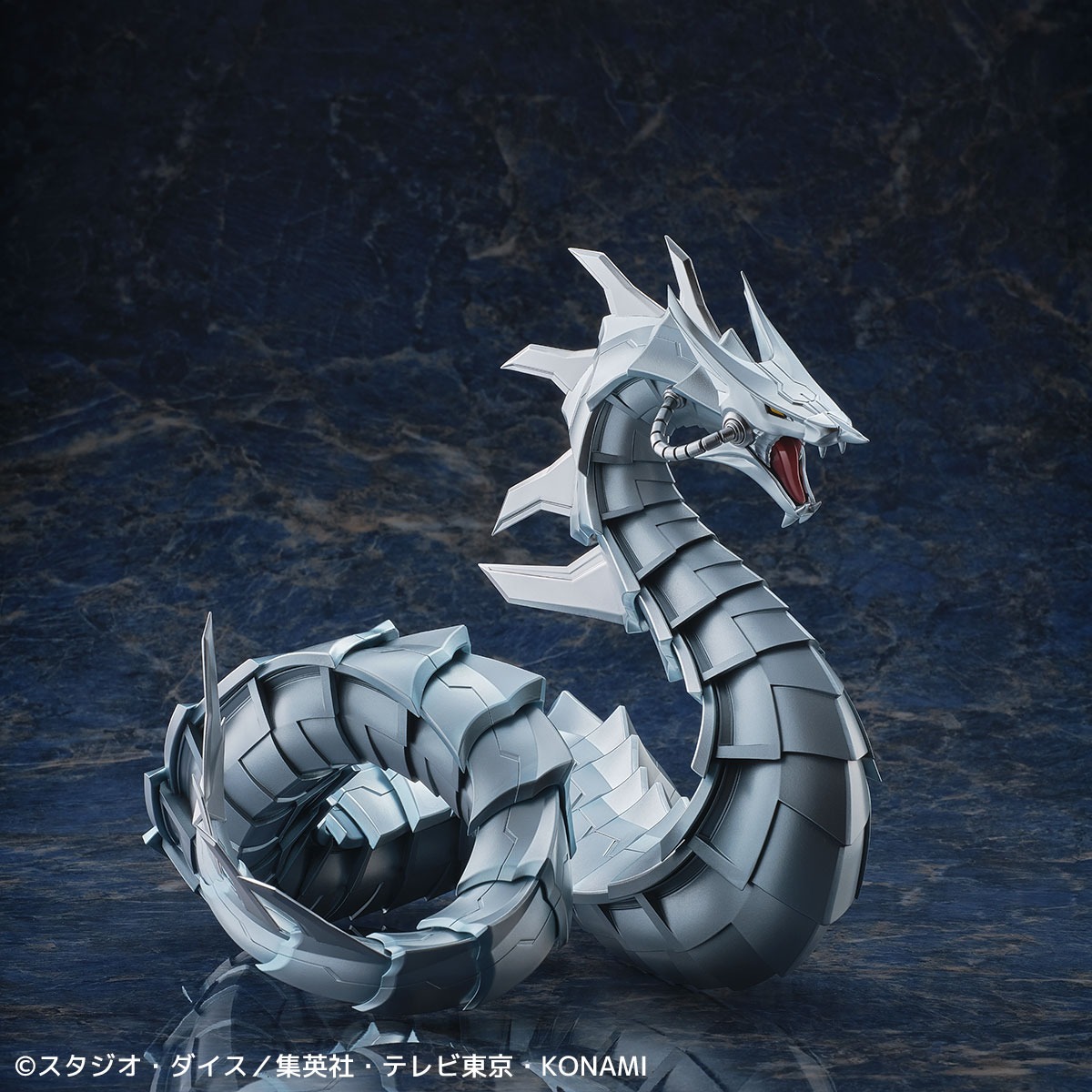 Non-Scale Figure Cyber Dragon - Yu-Gi-Oh! GX Duel Monsters (30cm) By Kaiyodo