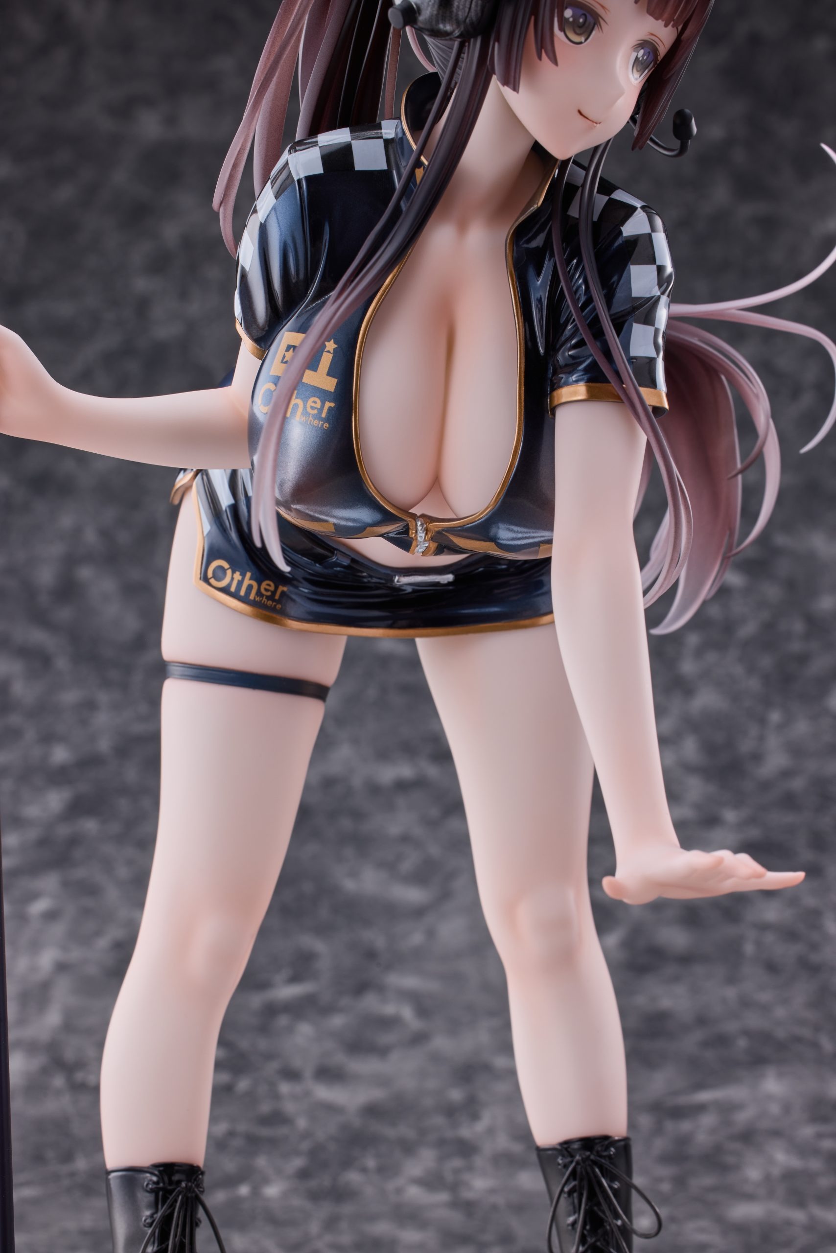 Scaled Figure 1/4 Kurumizawa - Racing Girl Ver. Illustration by Chiho By Otherwhere