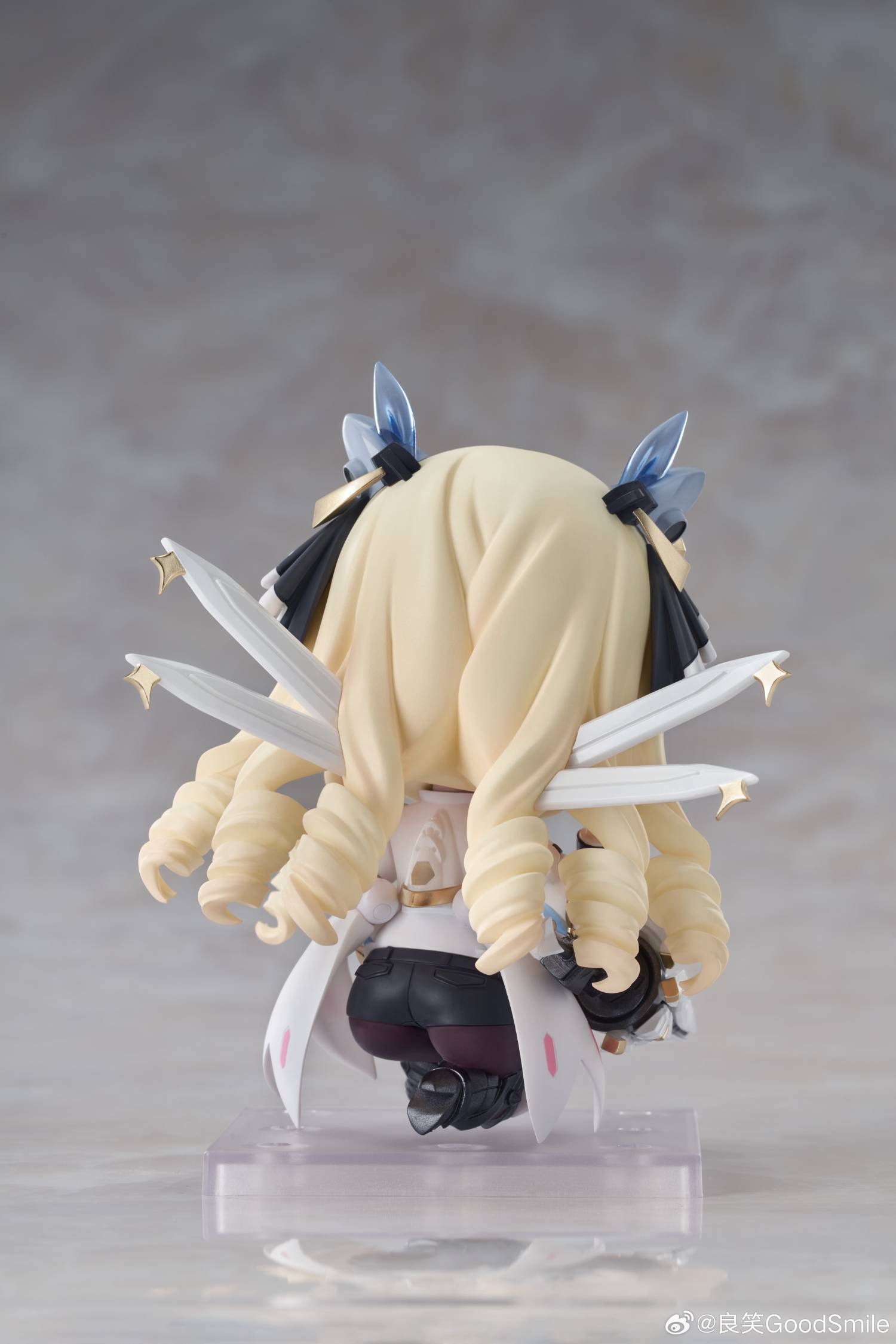 Nendoroid Crown - Goddess of Victory: NIKKE By Good Smile Arts Shanghai