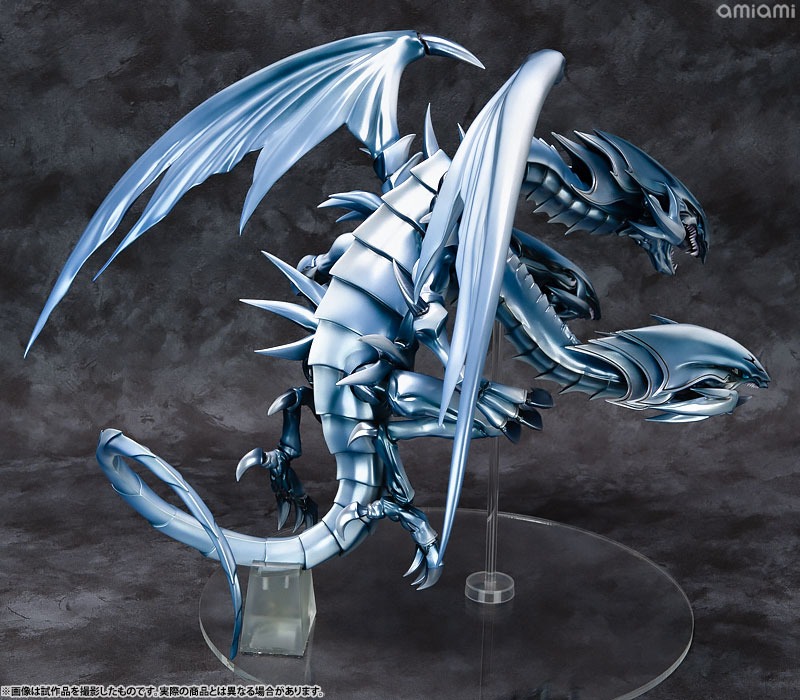 [READY STOCK ITEM] Scaled Figure Blue Eyes Ultimate Dragon - Yu-Gi-Oh! Duel Monsters By AmiAmi x AMAKUNI