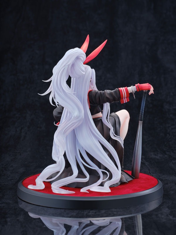 Scaled Figure 1/6 Prinz Heinrich - Secret Boss o' the Underworld? Ver. Azur Lane By Daikyi Kogyo