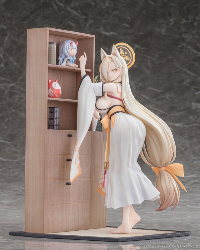 Scaled Figure 1/7 Kuwakami Kaho - Memorial Lobby Ver. Blue Archive By AniGift