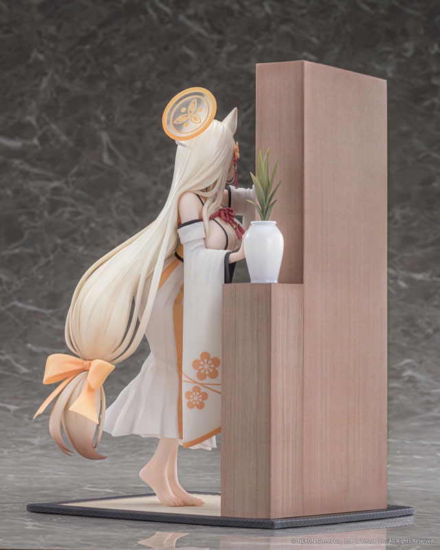 Scaled Figure 1/7 Kuwakami Kaho - Memorial Lobby Ver. Blue Archive By AniGift