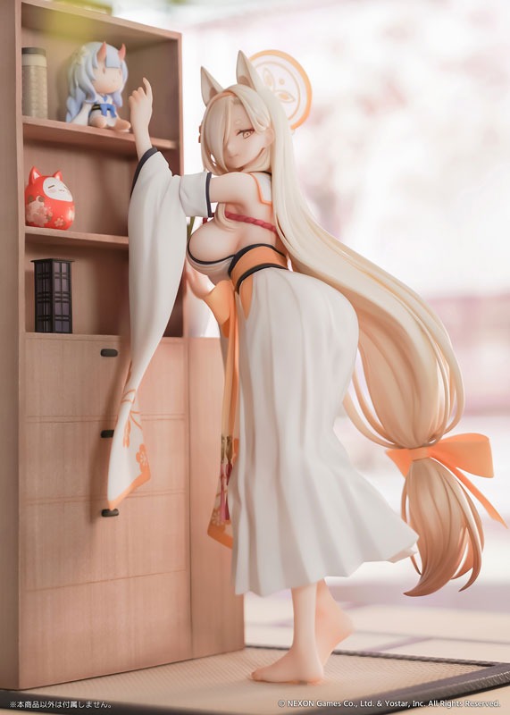 Scaled Figure 1/7 Kuwakami Kaho - Memorial Lobby Ver. Blue Archive By AniGift