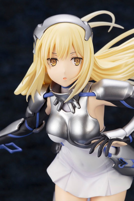 Scaled Figure 1/7 Figure Ais / Aiz Wallenstein - Danmachi / Dungeon ni Deai wo Motomeru no wa Machigatteiru Darou ka Sword Oratoria By Kotobukiya