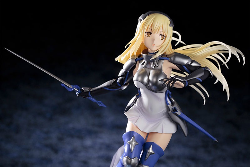 Scaled Figure 1/7 Figure Ais / Aiz Wallenstein - Danmachi / Dungeon ni Deai wo Motomeru no wa Machigatteiru Darou ka Sword Oratoria By Kotobukiya
