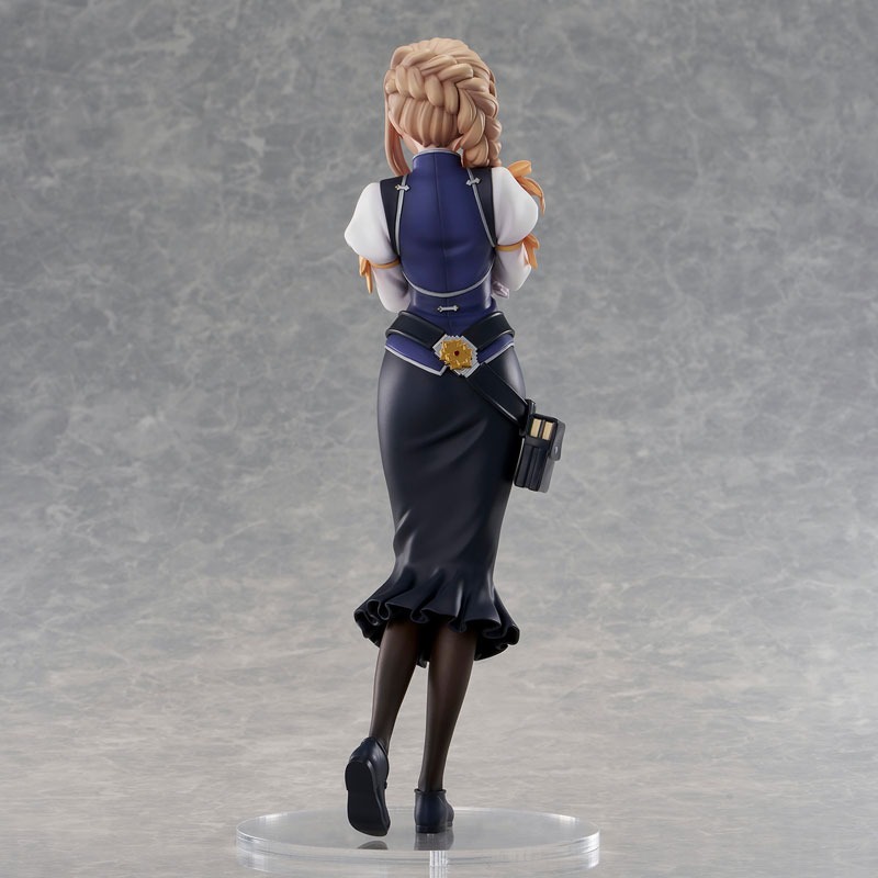 Scaled Figure Non-Scale Receptionist Girl - Goblin Slayer By Union Creative