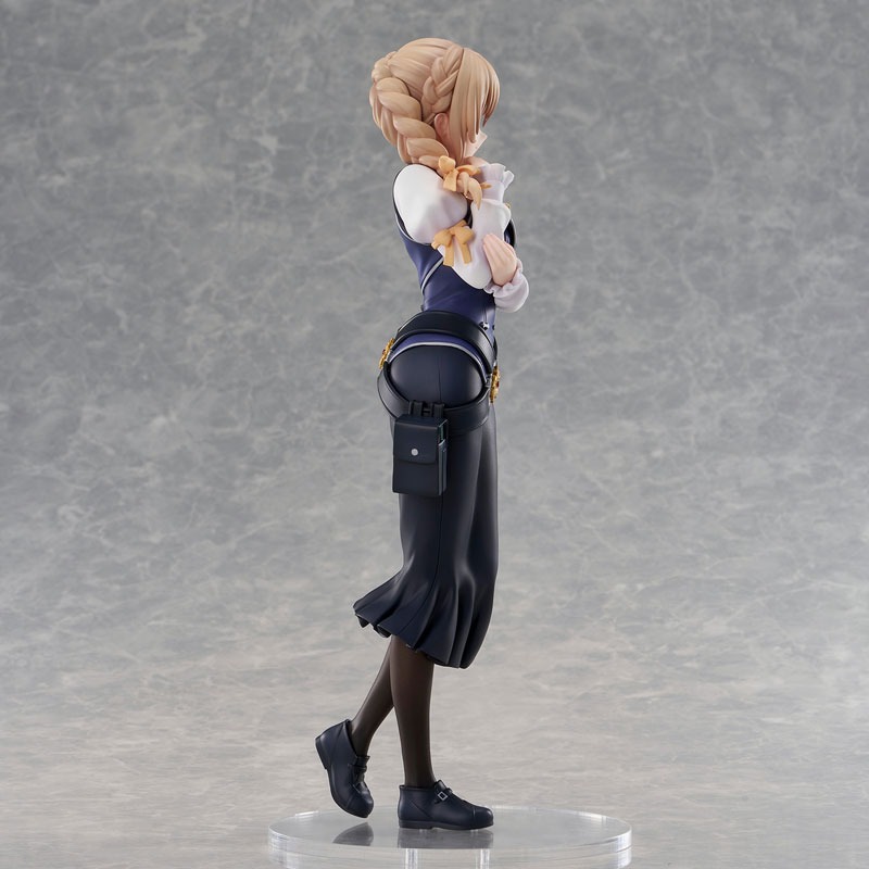 Scaled Figure Non-Scale Receptionist Girl - Goblin Slayer By Union Creative