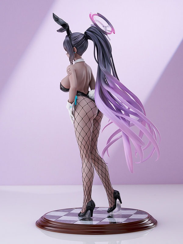 Scaled Figure 1/7 Kakudate Karin - Bunny Girl Ver. Blue Archive By Max Factory