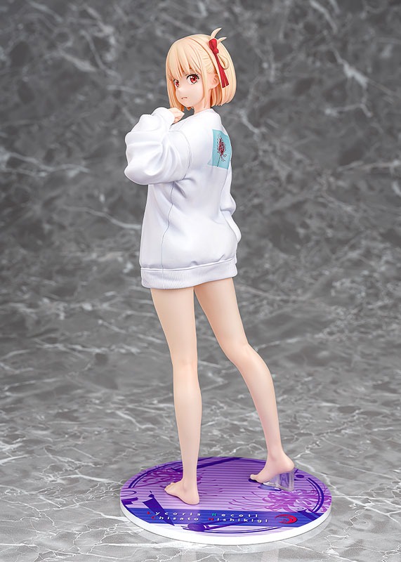 Scaled Figure 1/7 Nishikigi Chisato - Oversized Sweatshirt Ver. Lycoris Recoil By Phat!