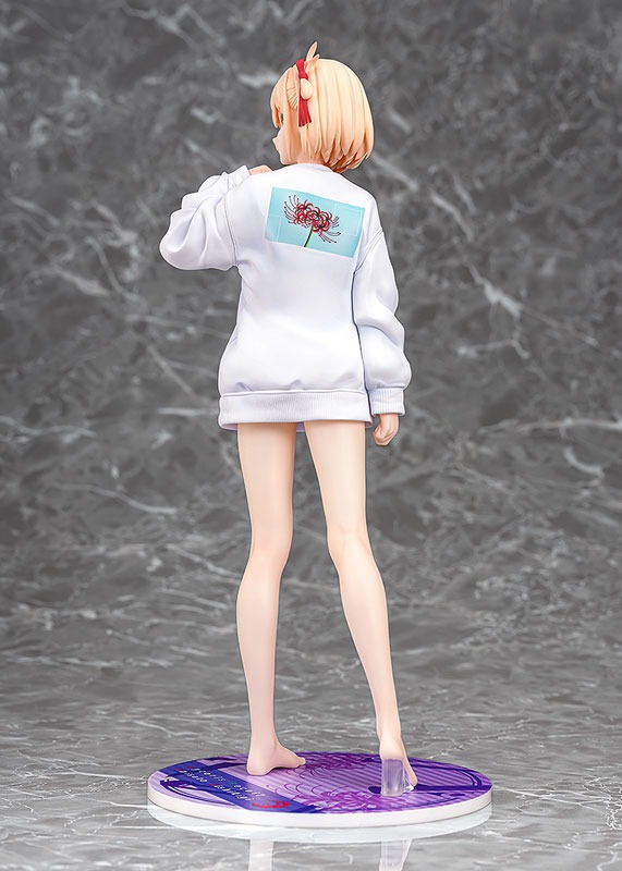 Scaled Figure 1/7 Nishikigi Chisato - Oversized Sweatshirt Ver. Lycoris Recoil By Phat!