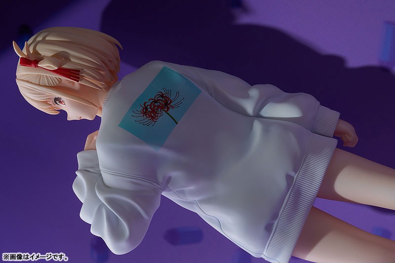 Scaled Figure 1/7 Nishikigi Chisato - Oversized Sweatshirt Ver. Lycoris Recoil By Phat!