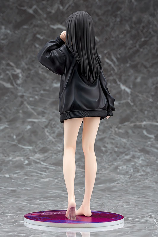 Scaled Figure 1/7 Inoue Takina - Oversized Sweatshirt Ver. Lycoris Recoil By Phat!