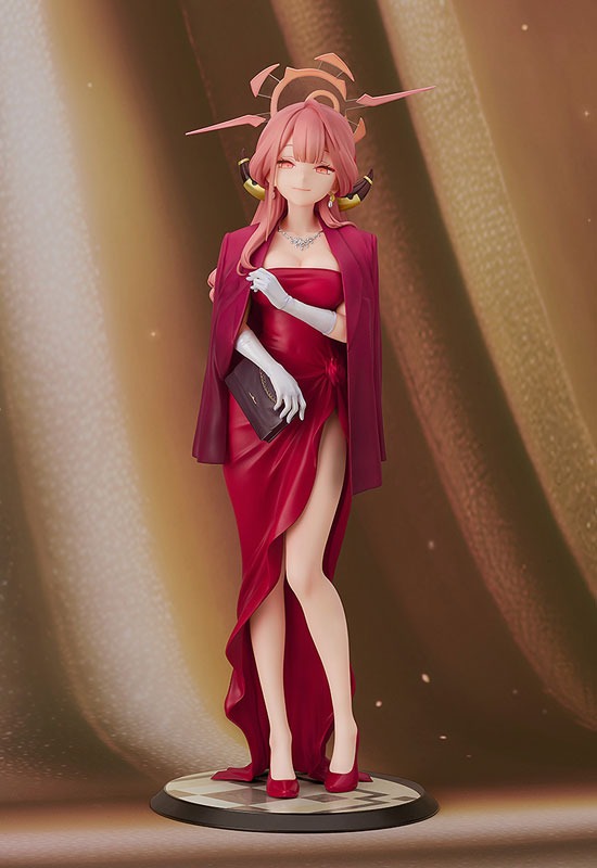Scaled Figure 1/7 Rikuhachima Aru - Dress Ver. Blue Archive By Good Smile Company