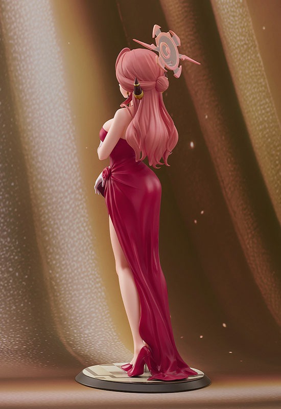 Scaled Figure 1/7 Rikuhachima Aru - Dress Ver. Blue Archive By Good Smile Company