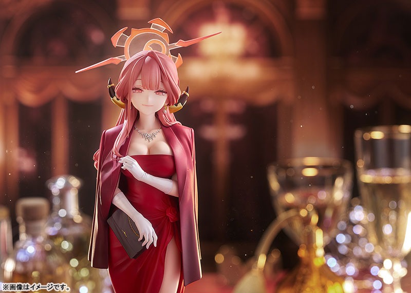 Scaled Figure 1/7 Rikuhachima Aru - Dress Ver. Blue Archive By Good Smile Company