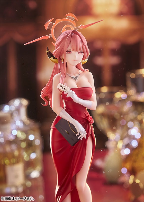 Scaled Figure 1/7 Rikuhachima Aru - Dress Ver. Blue Archive By Good Smile Company