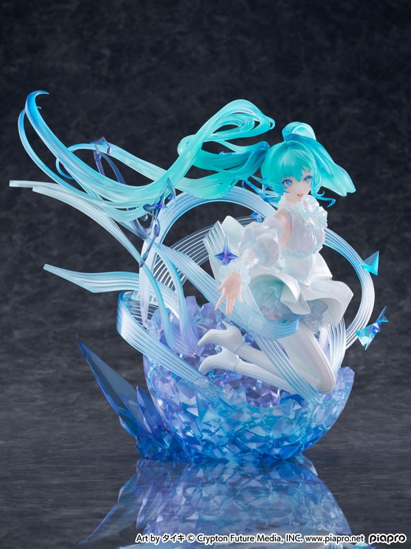 Shibuya Scramble Scaled Figure 1/7 Hatsune Miku - Crystal Dress Ver. Vocaloid By eStream