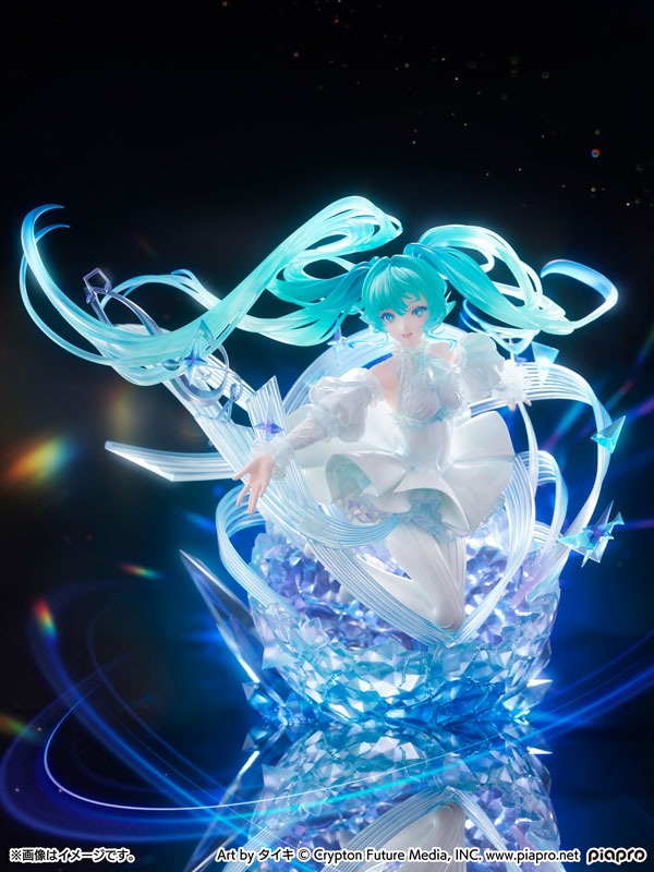 Shibuya Scramble Scaled Figure 1/7 Hatsune Miku - Crystal Dress Ver. Vocaloid By eStream