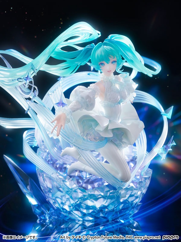 Shibuya Scramble Scaled Figure 1/7 Hatsune Miku - Crystal Dress Ver. Vocaloid By eStream