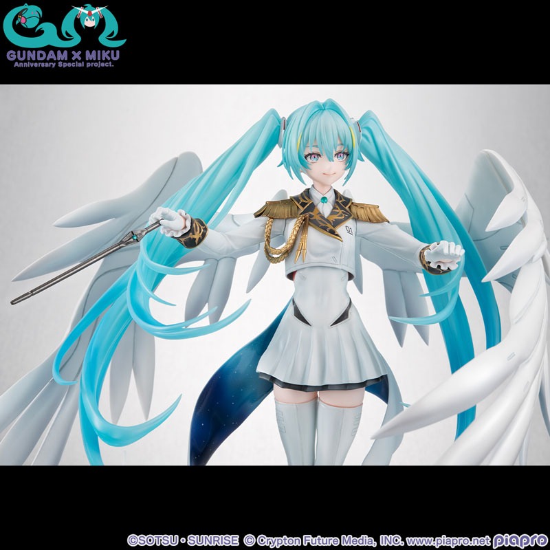 Lucrea Figure Hatsune Miku x Wing Gundam Zero Endless Waltz - Mobile Suit Gundam 45th Anniversary x Hatsune Miku By MegaHouse