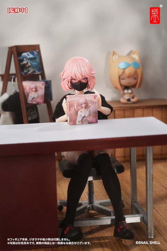 Snail Shell Action Figure 1/12 Mecha Girls Universal Employee Uniform Set - Black Ver. Or White Ver. .By Snail Shell