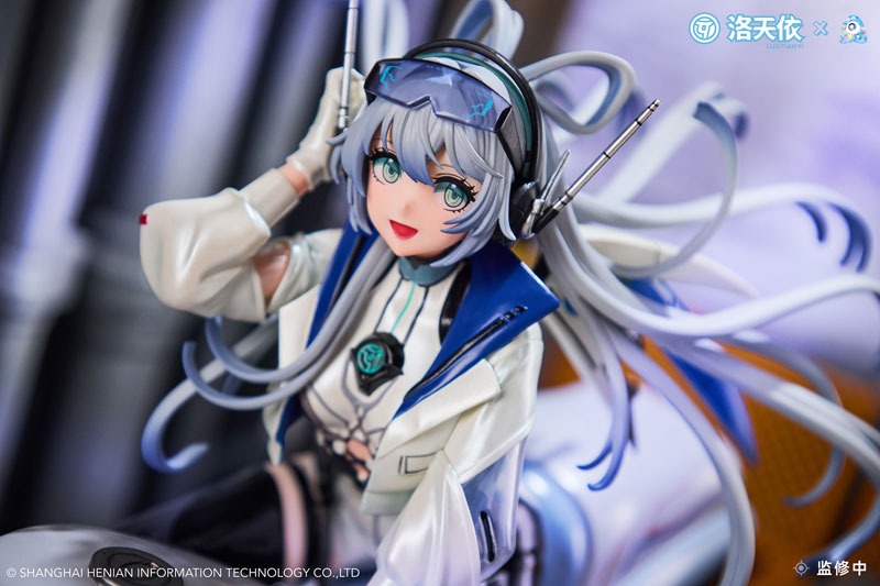 [Limited to 4,999 Worldwide] Scaled Figure 1/7 Luo Tianyi - Retro-Future Storm Driver Ver. VSinger By A Dimension
