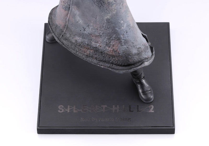 Oshi Works Non Scaled Figure Red Pyramid Thing - Silent Hill 2 By Kotobukiya