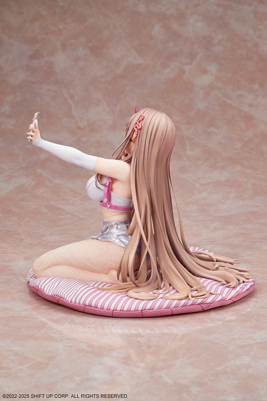 Scaled Figure 1/4 Viper - Goddess of Victory: NIKKE By Design COCO