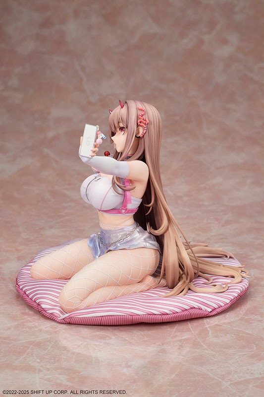 Scaled Figure 1/4 Viper - Goddess of Victory: NIKKE By Design COCO